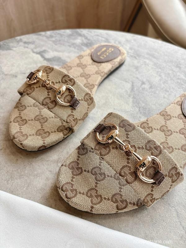 Gucci 2025/SS Leather Mule Sandals with Light Gold Horsebit Detail - LY00280