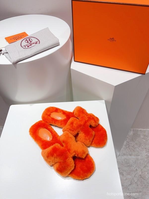 Hermès Teddy Wool H Slippers Flat Sole Fur Slides - LY00240