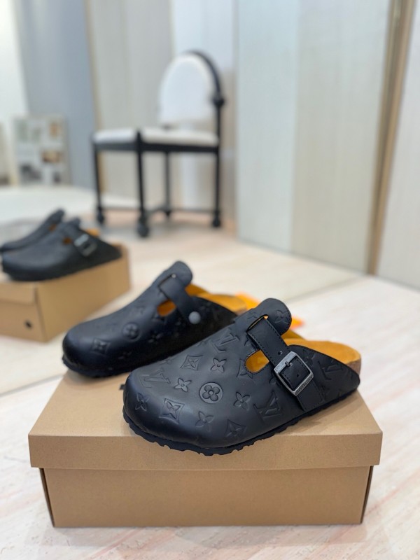 Louis Vuitton Louis Vuitton × BIRKENSTOCK Collaboration Boston Closed-Toe Soft Sole Mule Slippers - KFY00300