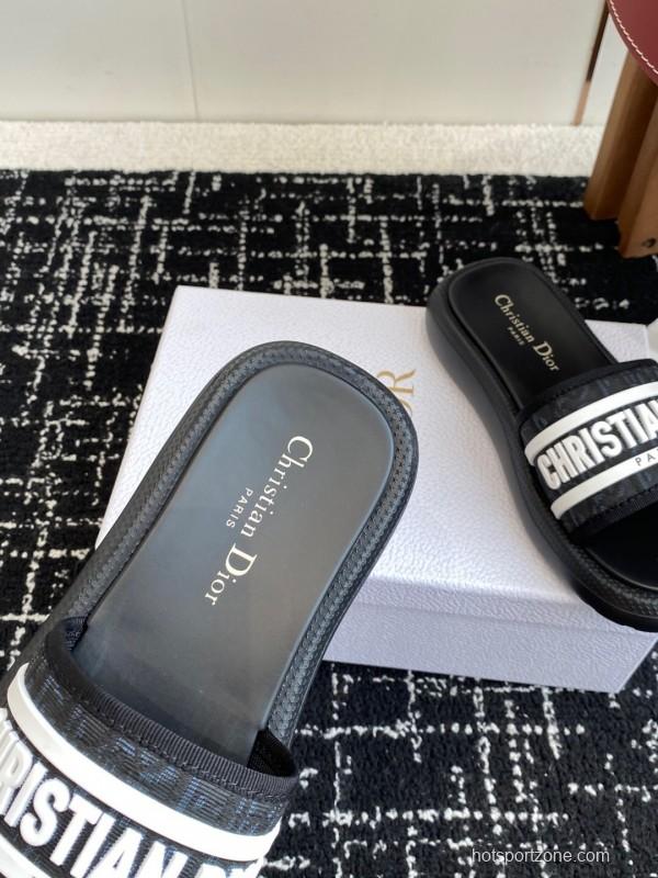 Dior Spring Summer 2025 Latest Lightweight Foam Sole Beach Sandals - KFY00260