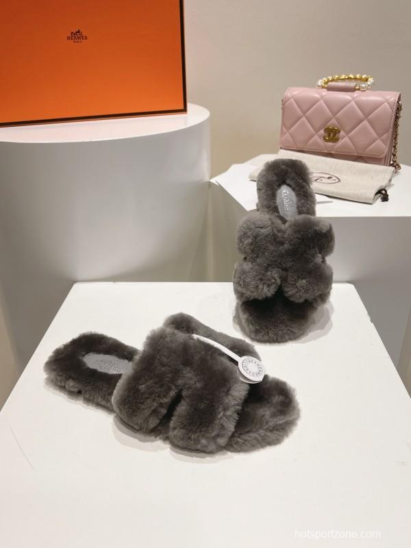Hermès 2025 SS Love Fur Slippers Flat Sole Autumn Winter Collection - LY00240