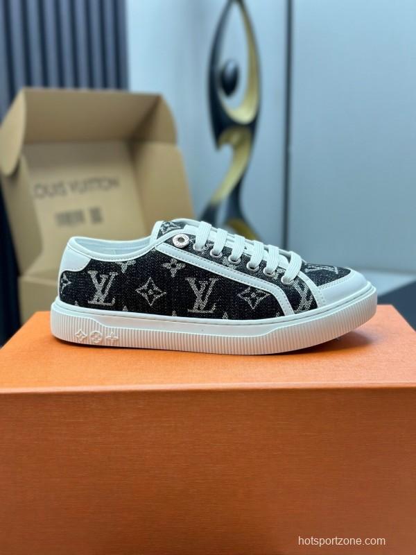 Louis Vuitton Time Out Series Monogram Animal Print Casual White Sneakers - AS00260