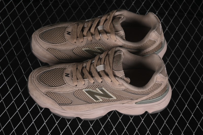 New Balance 603 Series Retro Casual Running Shoes with Breathable Mesh Upper - M6035RC