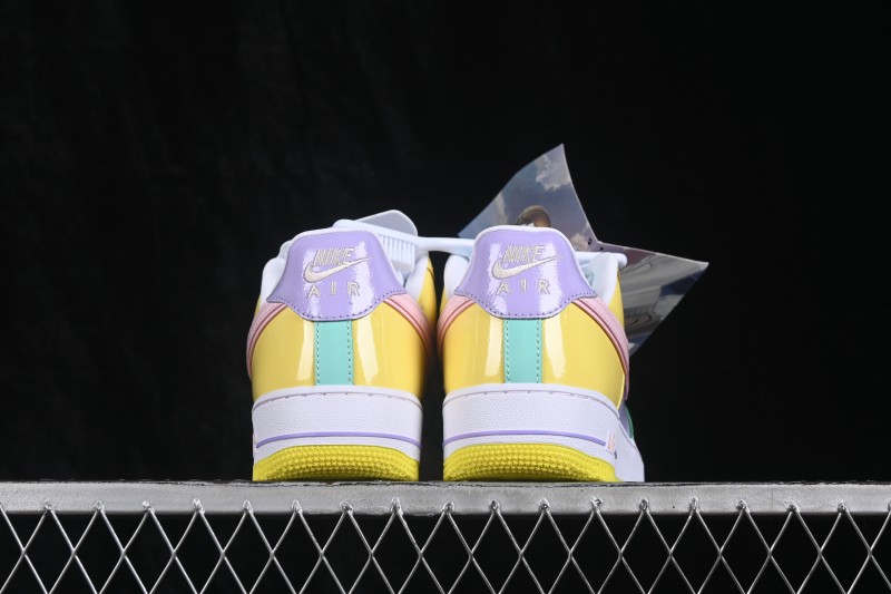 Nike Air Force 1 '07 Low Basketball Shoes with Patent Leather Color Blocking and Full-Length Air Cushion - IQ9706-701