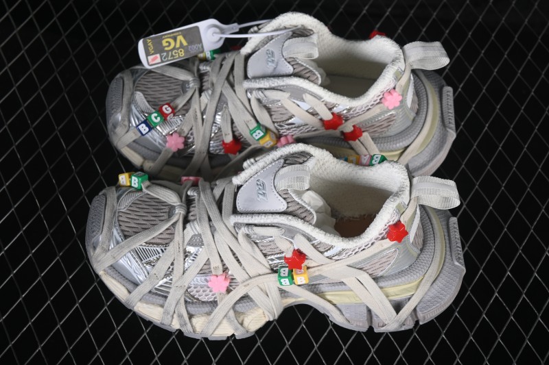 Balenciaga 3XL Extreme Laces Runner Shoes - W3XBD9188