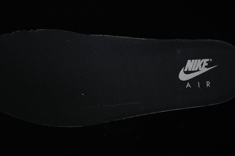 Nike Air Force 1 '07 Low Basketball Shoes with Classic Leather Design - IB6842-002