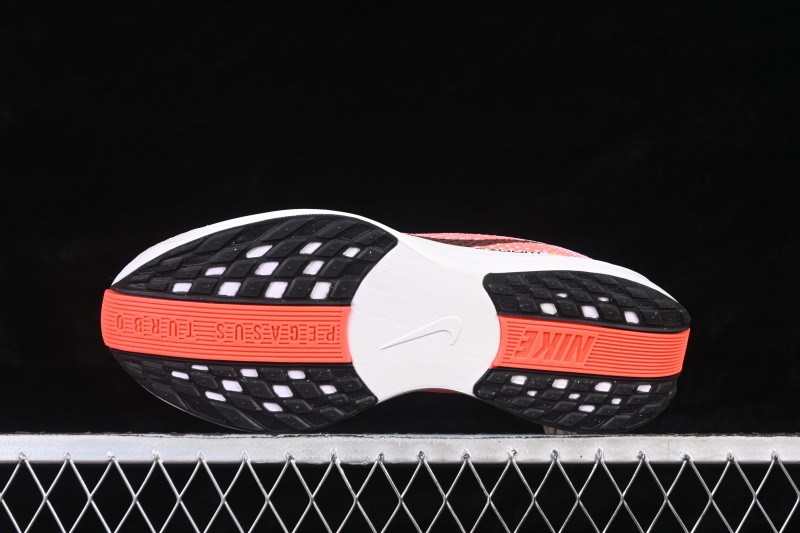 Nike Air Zoom Pegasus 35 Running Shoes with Breathable Mesh and Zoom Air Cushioning - FQ7262-103
