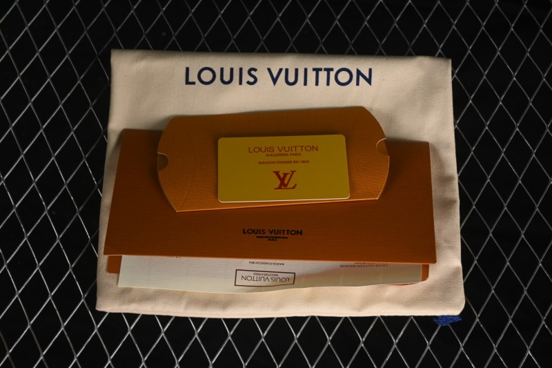 Louis Vuitton Tilted Sneakers Low-Top Casual Shoes in Calf Leather with LV Accent - Cognac