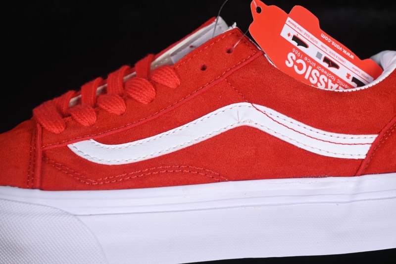 Vans Old Skool Frayed Low-Top Skateboarding Shoes - VN000D9VCJE
