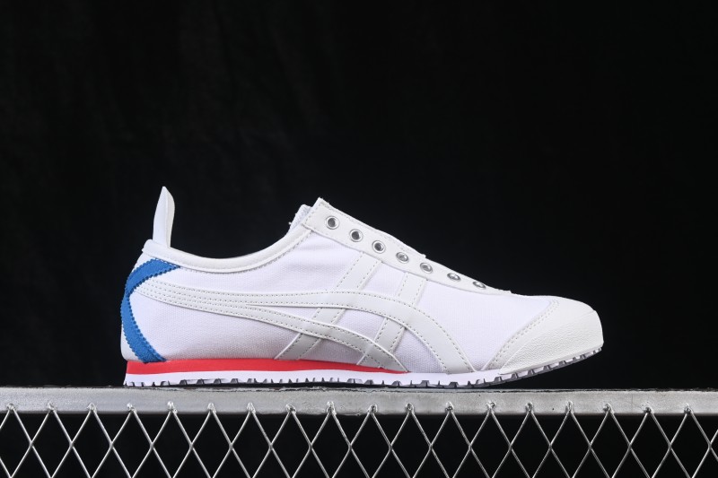 Nike D3K0N-100 Performance Footwear with Precision Fit - B.C3