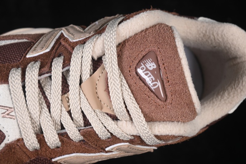 New Balance U9060 Retro Running Shoes with ABZORB Cushioning Technology - U9060CCC