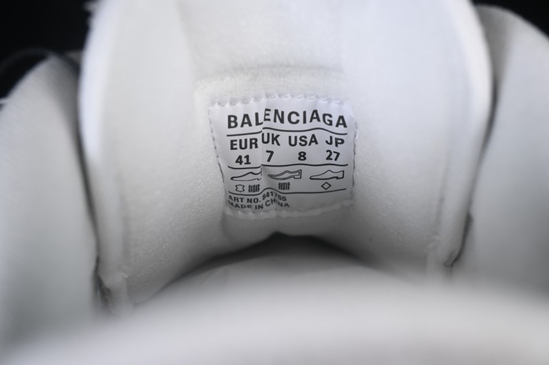 Balenciaga Hamptons Worn Out Retro Sneakers with Distressed Finish - WHPSU9910