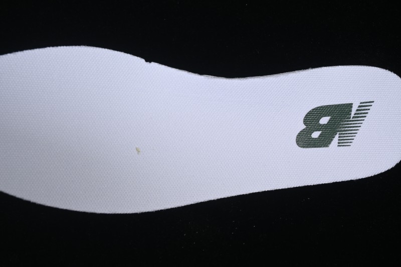 New Balance 480 Skateboarding Lifestyle Shoes with Durable Suede and Cushioned Insole - BB480LGT