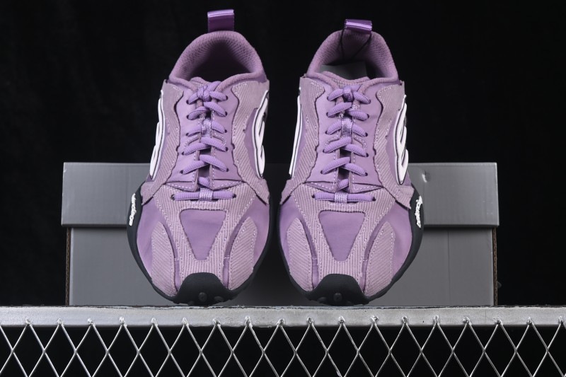 Balenciaga Monday Ultra Sneaker Low-Top Lifestyle Shoes with Round Toe and Lace-Up Closure - WMNDI5910