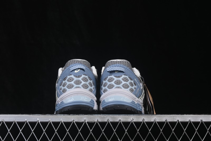 Asics Gel-Kahana 8 FL Retro Running Shoes with Vintage Design - 1203B031-028