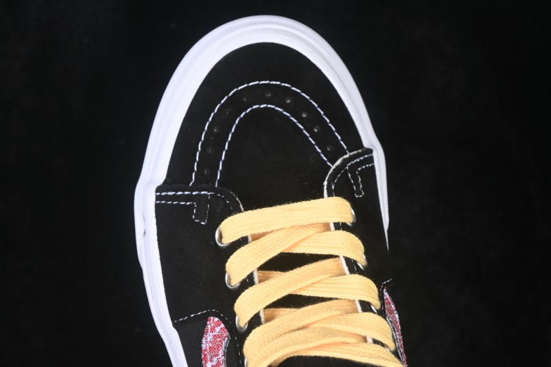 Vans Sk8-Hi Mid-Top Casual Skateboarding Shoes with Classic Sidestripe Design - VN000EGY618