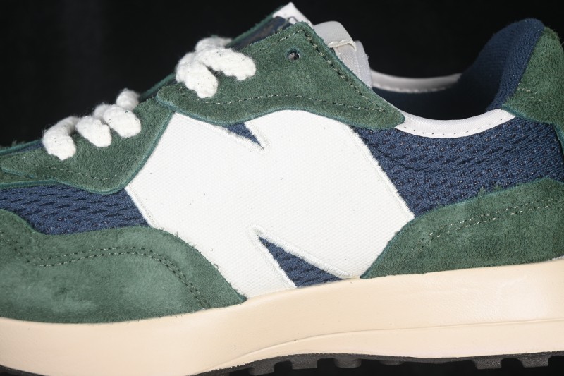 New Balance NB327 Retro Casual Running Shoes with Vintage Styling - U327WVD
