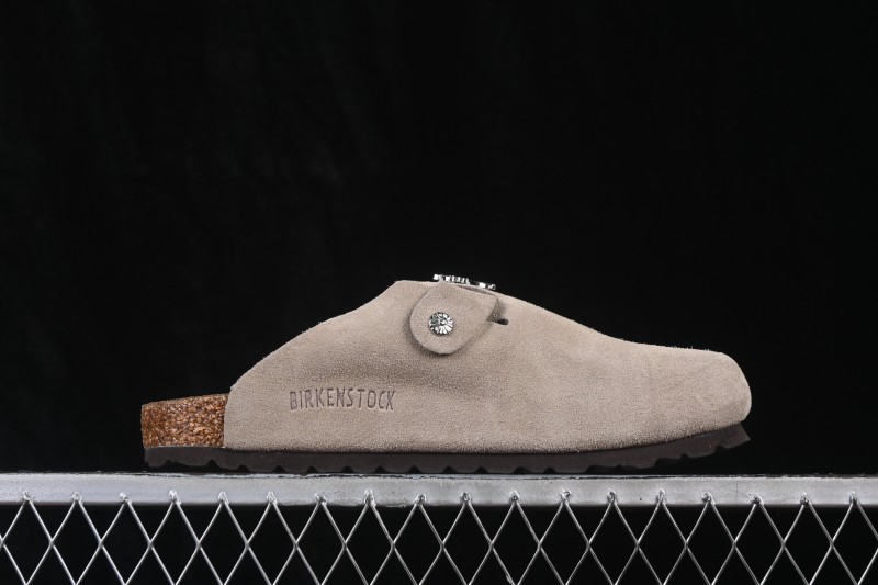 Birkenstock Gizeh Sandals with Soft Footbed and Croc-Embossed Design - 0560771