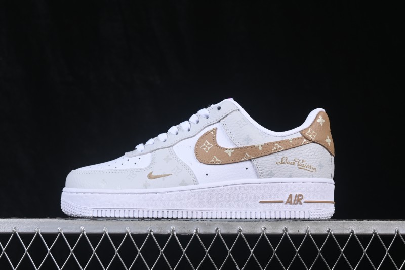 Nike Air Force 1 '07 Low Casual Skateboarding Shoes with Full-Length Air Cushion - IV5732-100