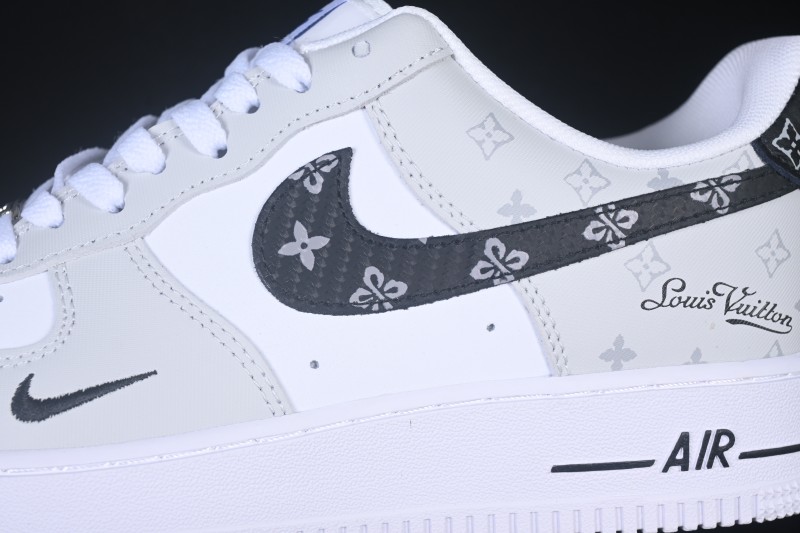 Nike Air Force 1 '07 Low Basketball Shoes with Full-Length Air Cushion - CZ0270-106