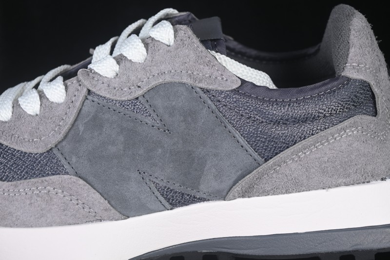 New Balance MS327 Retro Running Shoes with Vintage-Inspired Design - U327WTG