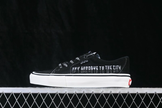 Vans Skate Skool Low-Top Casual Skateboarding Shoes with Classic Design - VN0A5FCF6EA