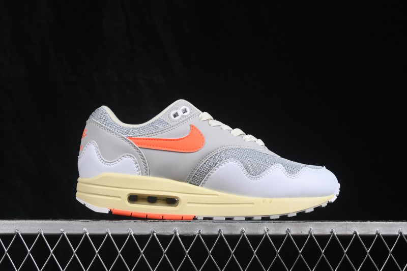 Nike Air Max 1 Retro Running Shoes with Half-Sole Air Cushion - II7055-100