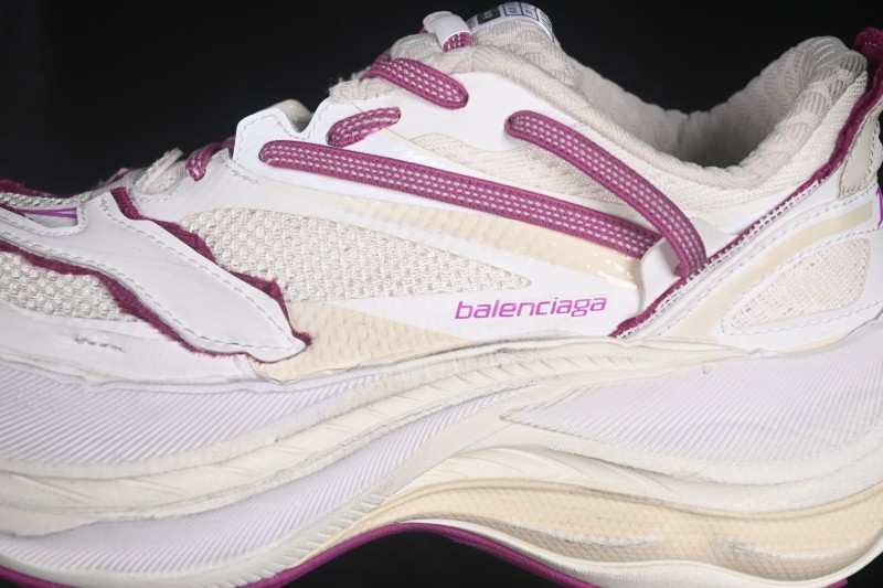 Balenciaga Jet Embossed Print Round-Toe Thick-Sole Low-Top Dad Sneakers - WMRTN9150