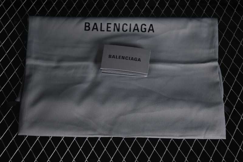 Balenciaga Jet Embossed Logo Round-Toe Thick-Sole Low-Top Dad Sneakers - WMRTN9191