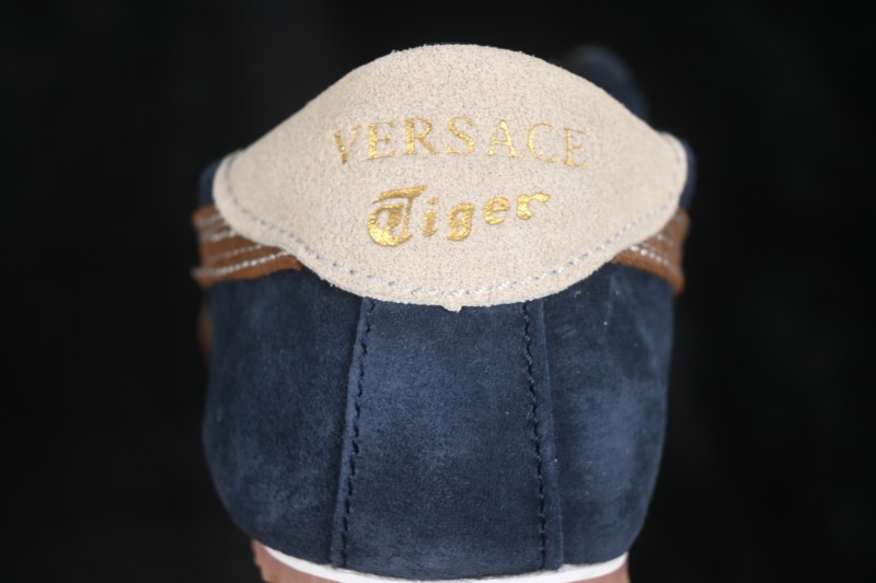 Versace x Onitsuka Tiger Tai-Chi Sakura Low-Top Casual Lifestyle Shoes with Co-Branded Design - G.C3