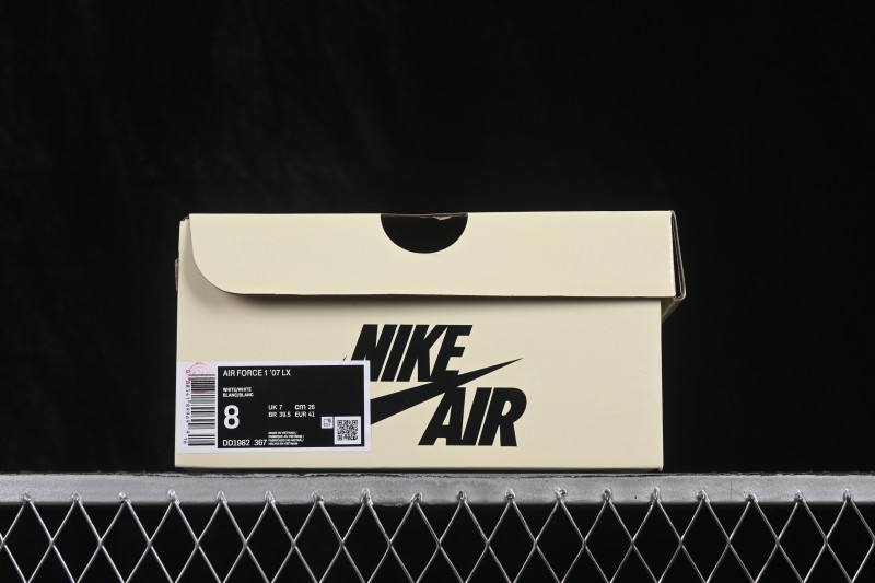 Nike Air Force 1 '07 Low Collaboration Skateboarding Shoes with Full-Length Air Cushion - DD1982-367