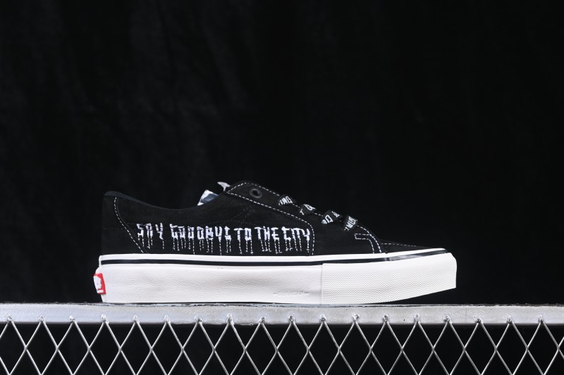 Vans Skate Skool Low-Top Casual Skateboarding Shoes with Classic Design - VN0A5FCF6EA