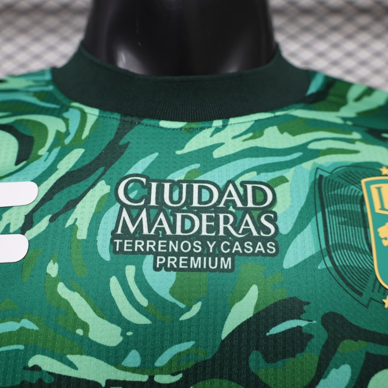 Player Version 26/27 León Home Green Jersey