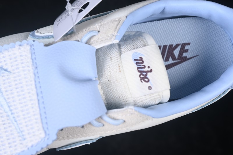 Nike Classic Cortez Leather Retro Running Shoes - IW6363-117
