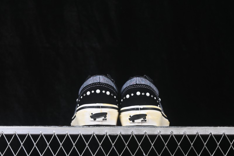 Vans Old Skool 36 Low Top Skate Shoes - VN000DC0FNG