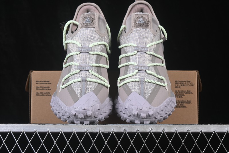 Nike ACG Mountain Fly Low GTX SE Outdoor Hiking Shoes - IB7328-003