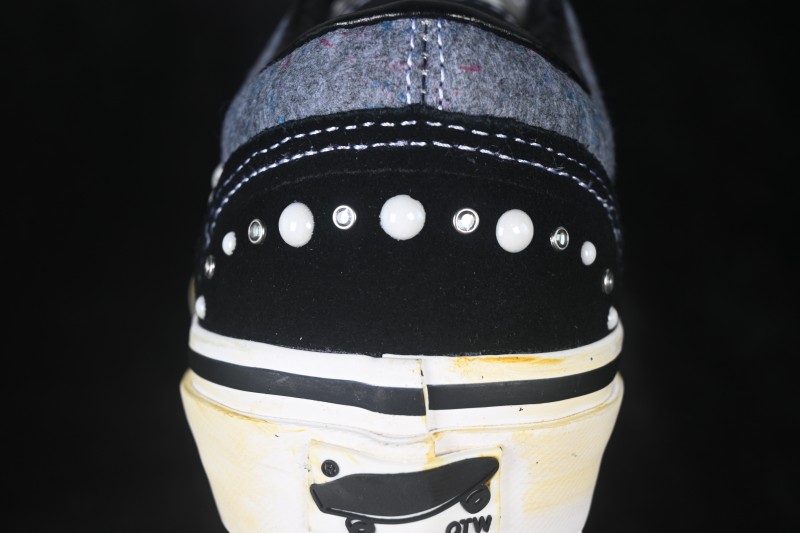 Vans Old Skool 36 Low Top Skate Shoes - VN000DC0FNG