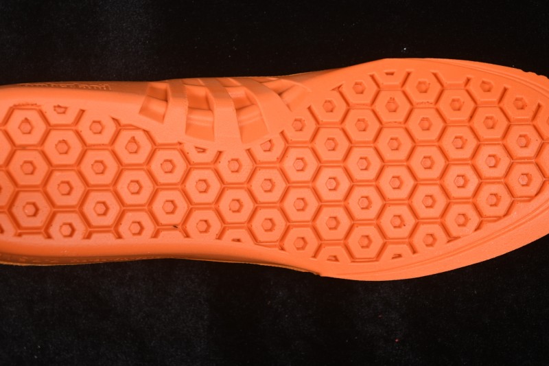 Timberland Classic Low-Top Yellow Boots - 073538