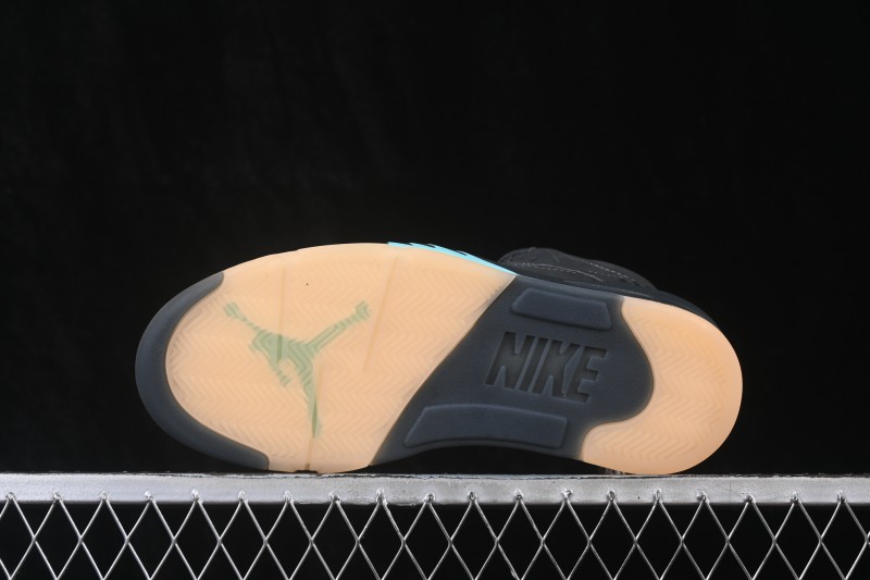 SoleFly x Air Jordan 5 Retro AJ5 Miami Wolf Grey - IU0734-001