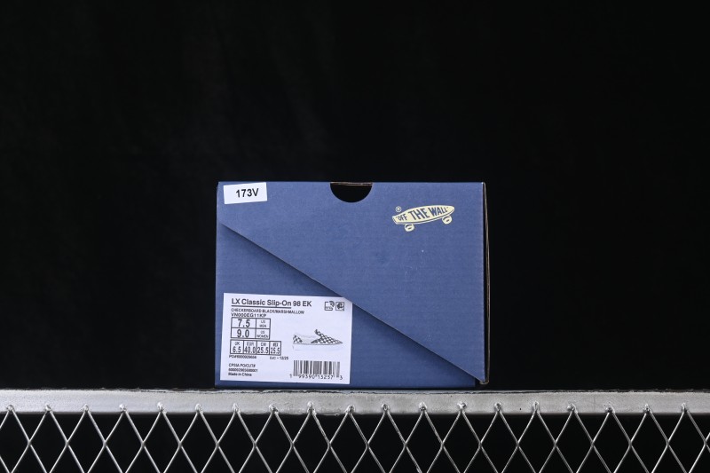 Vans LX Classic Slip-On 98 Low-Top Casual Skate Shoes - VN000EG11KP