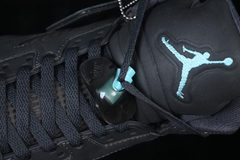 SoleFly x Air Jordan 5 Retro AJ5 Miami Wolf Grey - IU0734-001