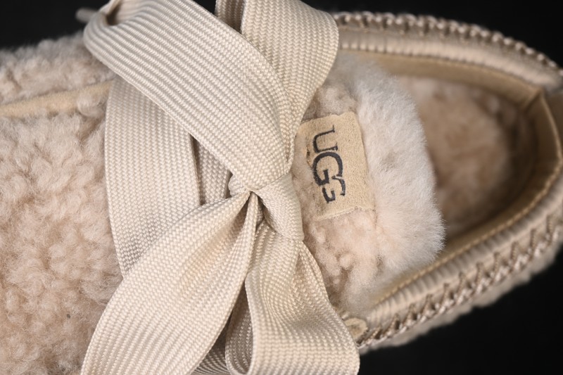 UGG Slipper Evolution Comfortable Closed-Toe Slippers - 1191132 MNL