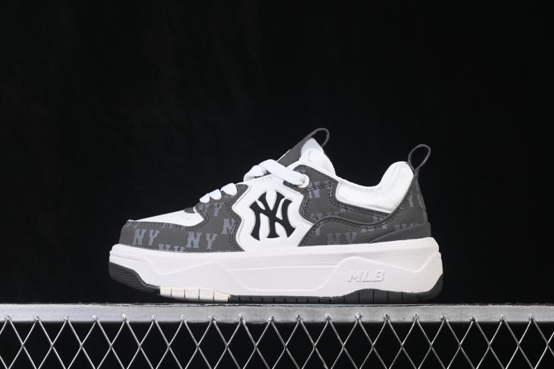 MLB Chunky Curve Liner Monogram New York Yankees Thick Sole Casual Running Shoes - 3ASXL206N50BKS